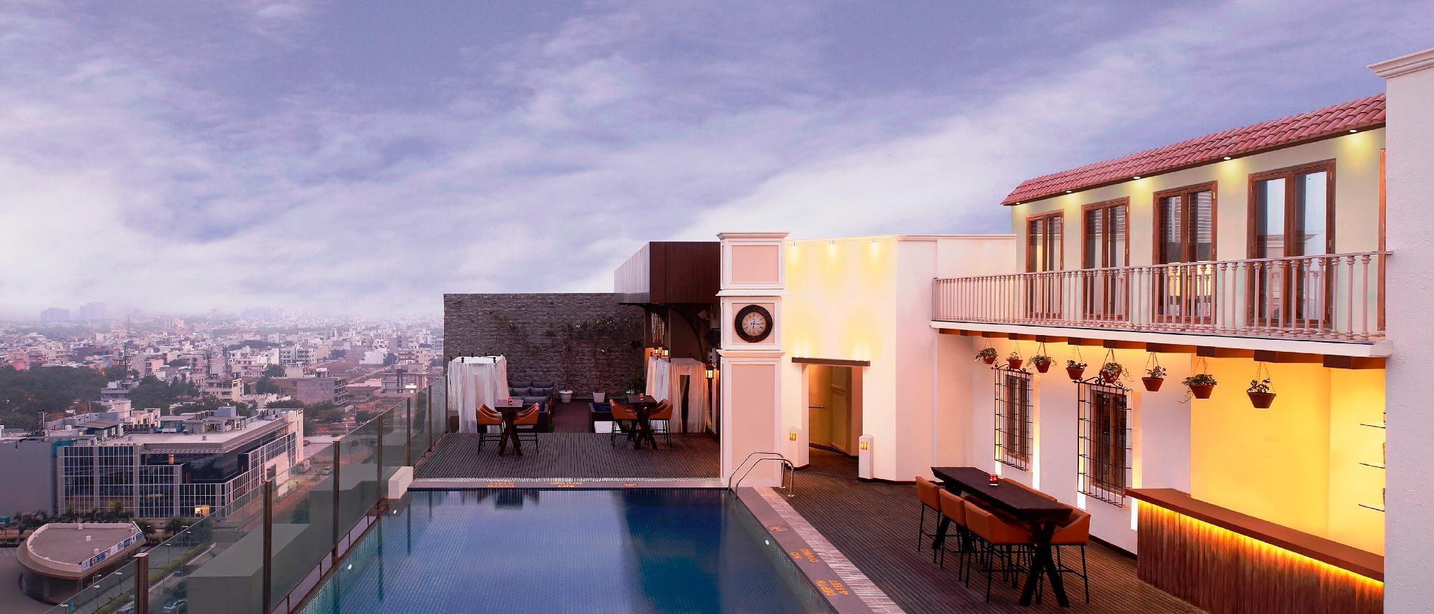 Hotel Doubletree By Hilton Gurugram Baani Square Gurgáon Exteriér fotografie