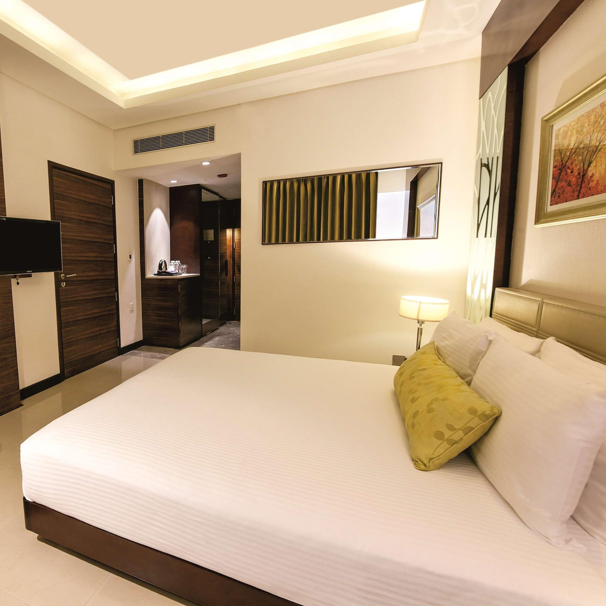 Hotel Doubletree By Hilton Gurugram Baani Square Gurgáon Exteriér fotografie