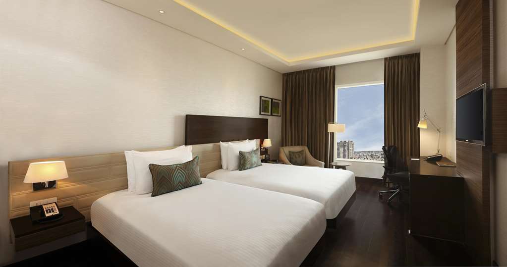 Hotel Doubletree By Hilton Gurugram Baani Square Gurgáon Pokoj fotografie